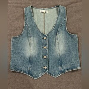 Denim Fourm The 90s Mia Denim Vest in 7 Yrs Bleu Taboo - Size XL
